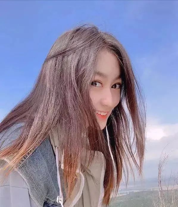 中戏新生名单曝光！第一名辽宁女孩被吐槽“网红脸”