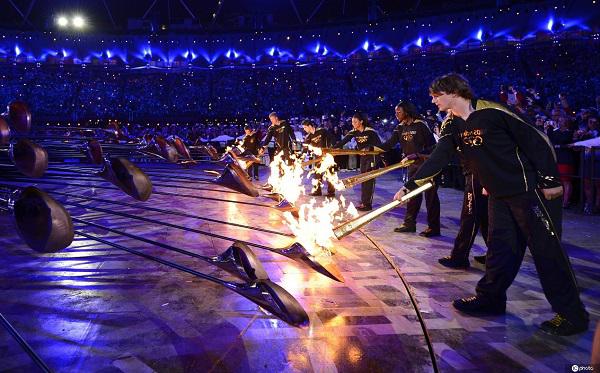 伦敦奥运会开幕式时间和北京时间（奥运故事会丨回顾奥运会开幕式点火仪式 哪一幕让你印象最深刻）