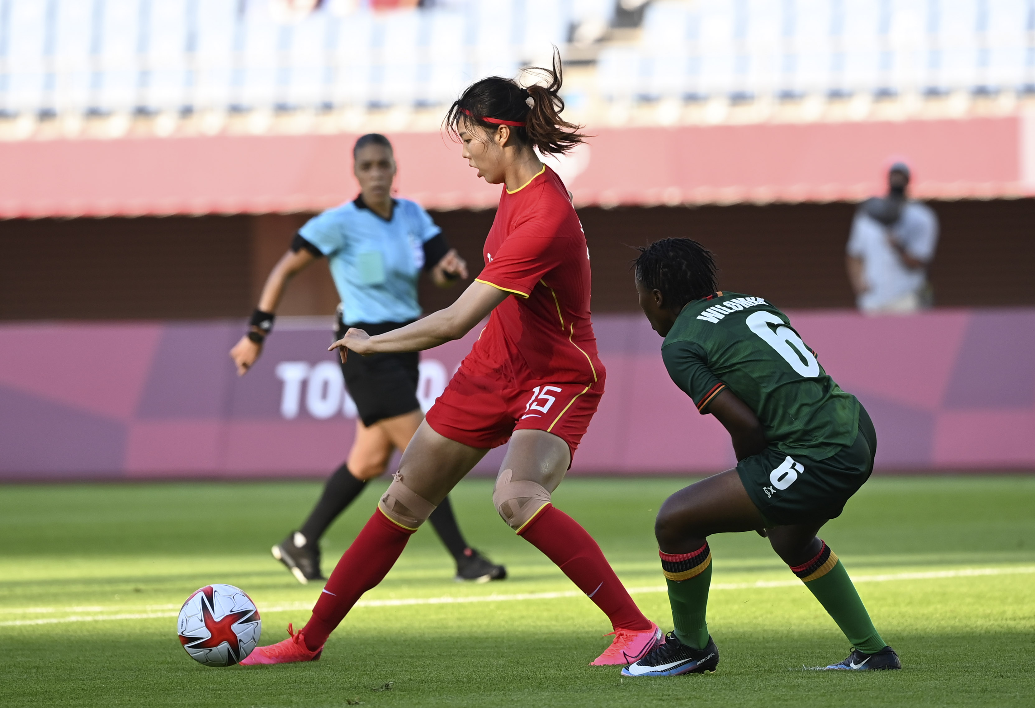 中国vs赞比亚（足球-女足小组赛：中国对阵赞比亚）