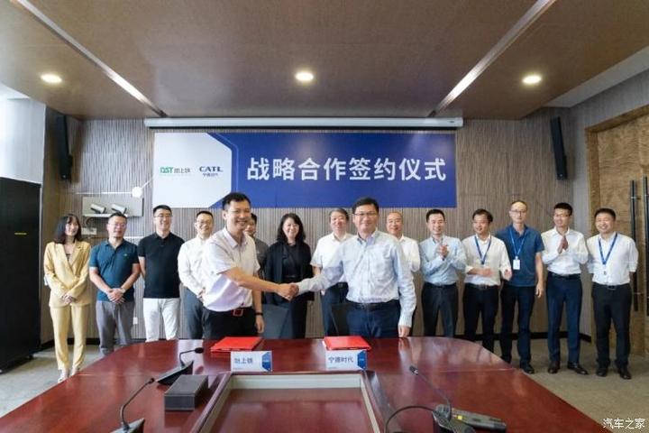 比亚迪针对碰撞测试给出了官方回应；富士康10月18日将举办科技日大会向外界展示电动车的实体成果