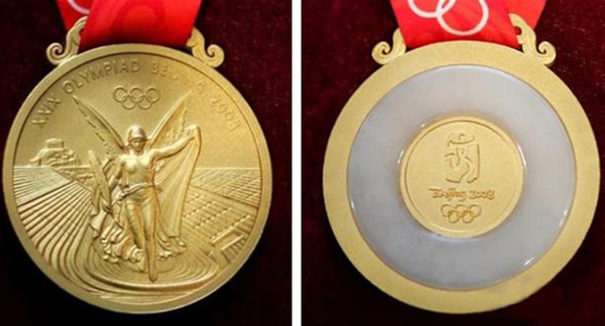 奥运金牌为什么不用纯金(金牌是银牌！东京奥运金牌是用可回收物做的，那你知道唯一拥有纯金金牌是哪一届吗？)