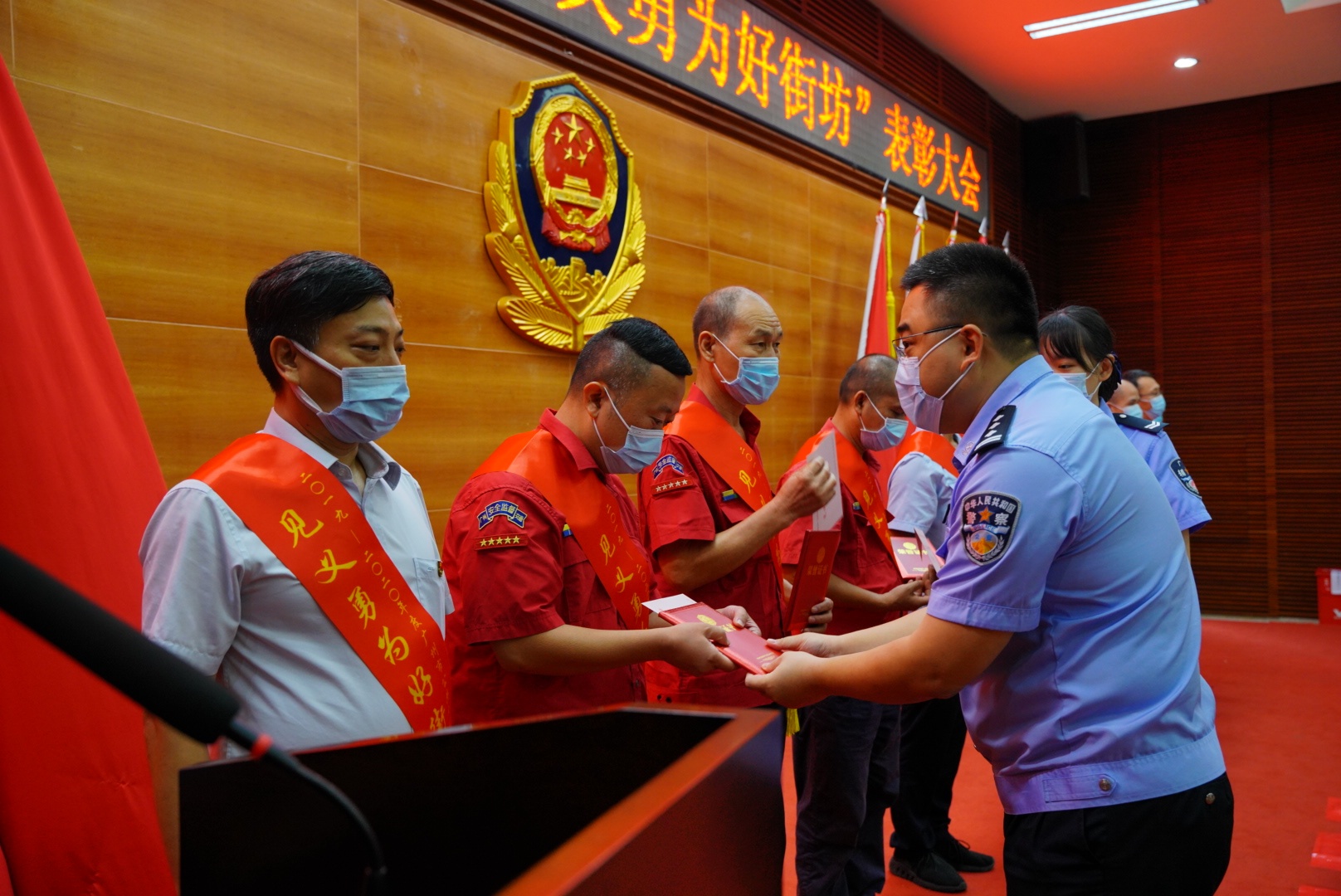 20个正能量故事！快来认识广州这群见义勇为好街坊