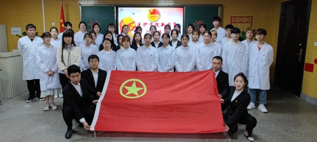 超燃！文轩师生万人快闪深情表白！@体育职院，下个看你！