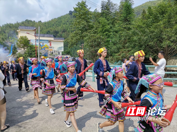 瑶族的传统节日是什么(独特的瑶族“神老节”：起源于唐朝，只在一个村流行)