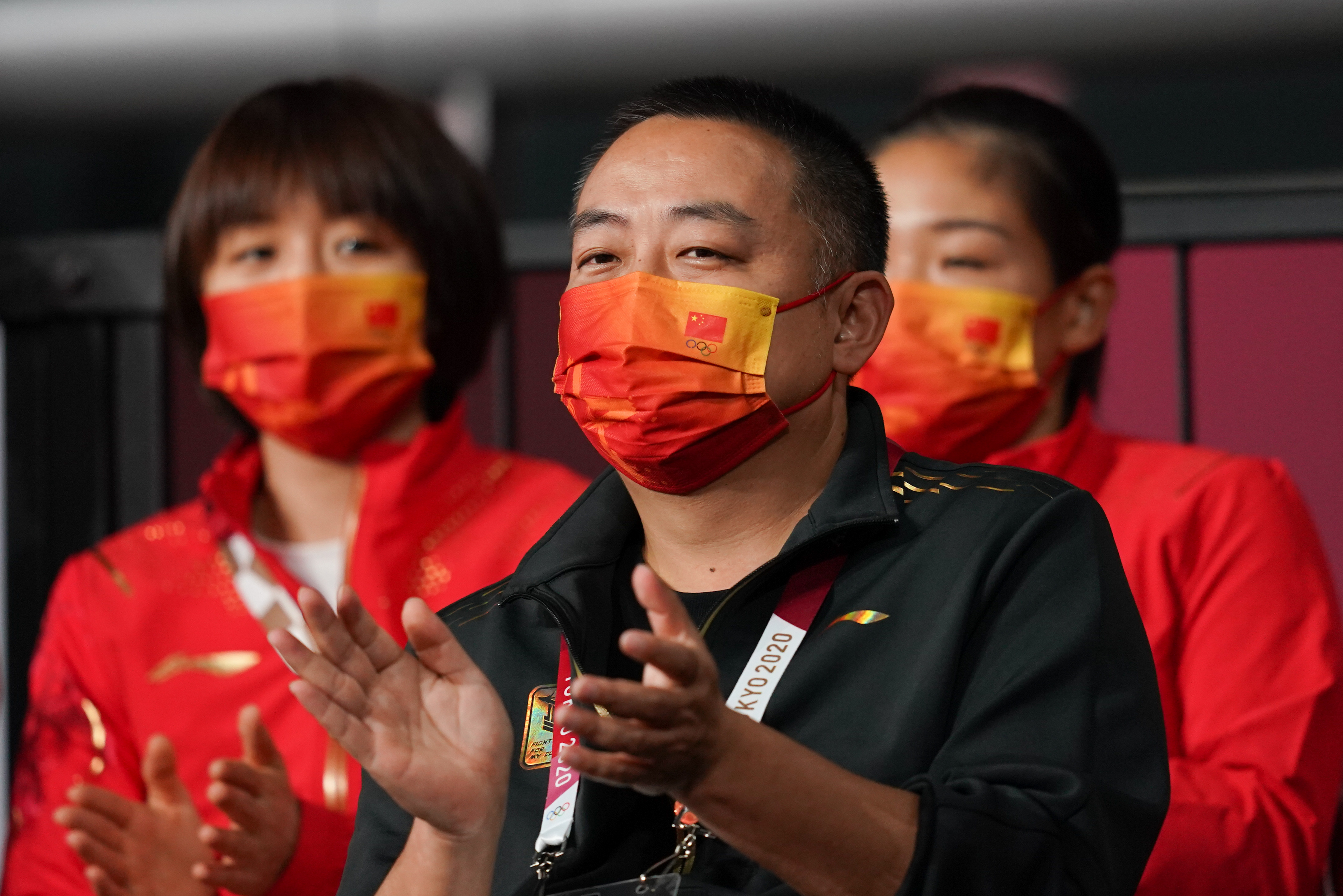 马龙参加过几次奥运单打(这就是巅峰对决！马龙击败樊振东，男乒卫冕奥运金牌第一人)