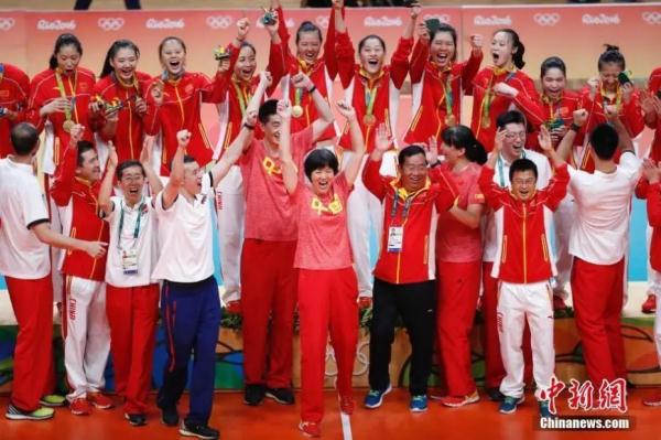 中國女排世界杯第九場(chǎng)回放（一起狂一起扛！中國女排，巴黎見）