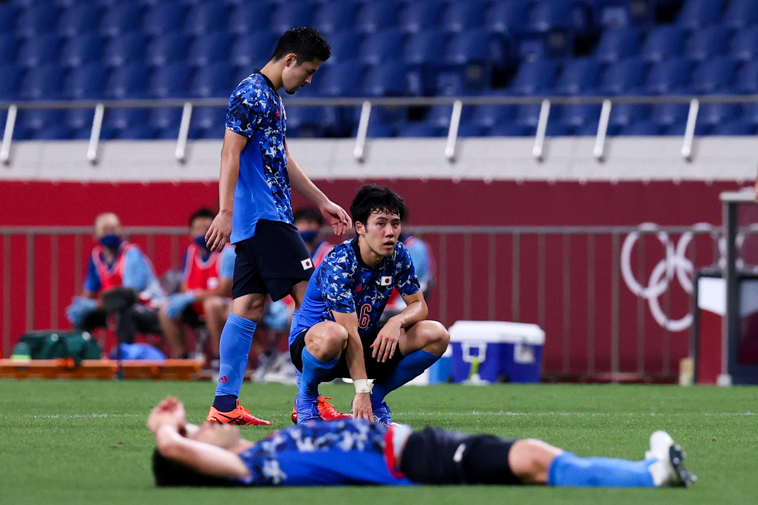 日本9球双打世界杯(奥运头条｜日本男足无缘决赛泪洒赛场，国乒团体赛战德国韩国)