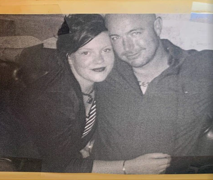 开设“奴隶班”，自称性爱大师，男子建立性虐邪恶组织，数十名女性受害