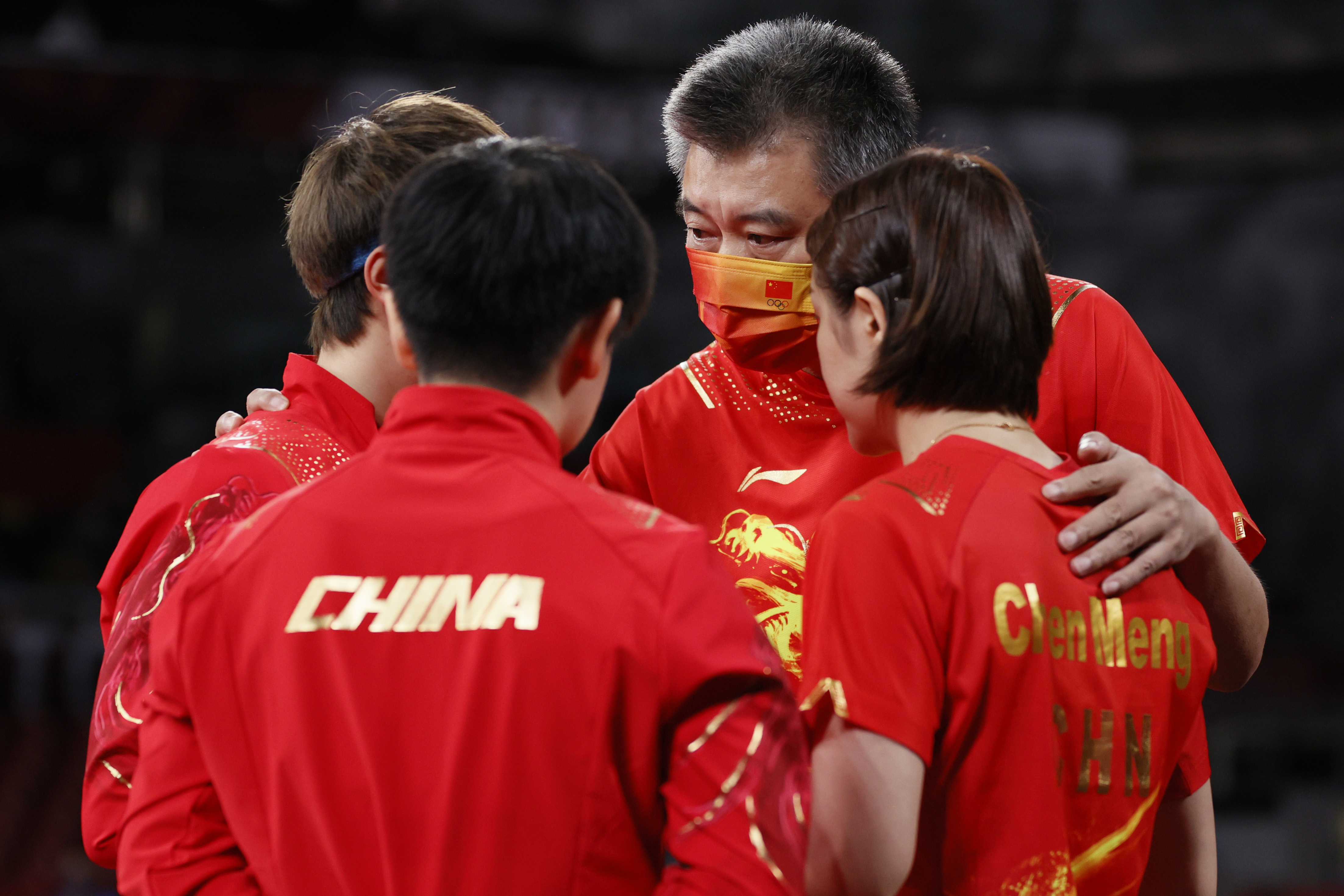 奥运会国乒女团有哪些比赛(再胜伊藤美诚！国乒女队3-0日本，卫冕奥运女团金牌)