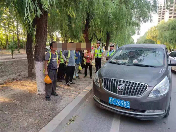多一个也“驶”不得！东营交警曝光19起面包车超员违法行为