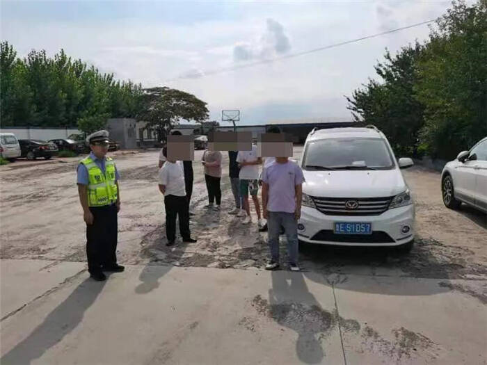 多一个也“驶”不得！东营交警曝光19起面包车超员违法行为