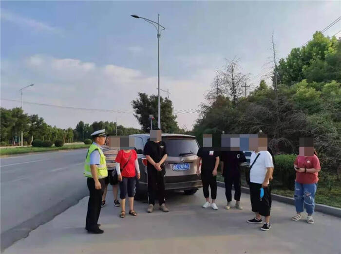 多一个也“驶”不得！东营交警曝光19起面包车超员违法行为