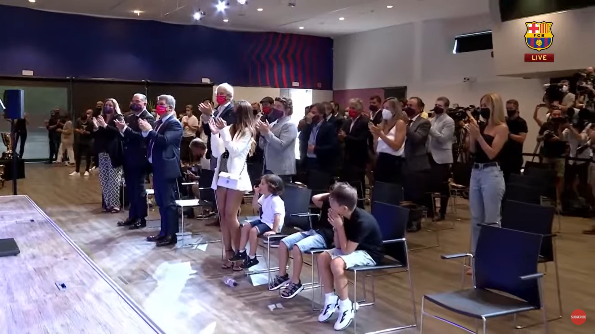 梅西发布会视频（红蓝生涯走到最终章，梅西告别巴萨发布会完整版）