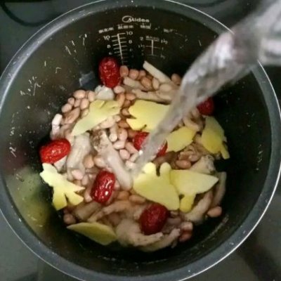雞爪湯的做法大全,花膠雞爪湯的做法大全