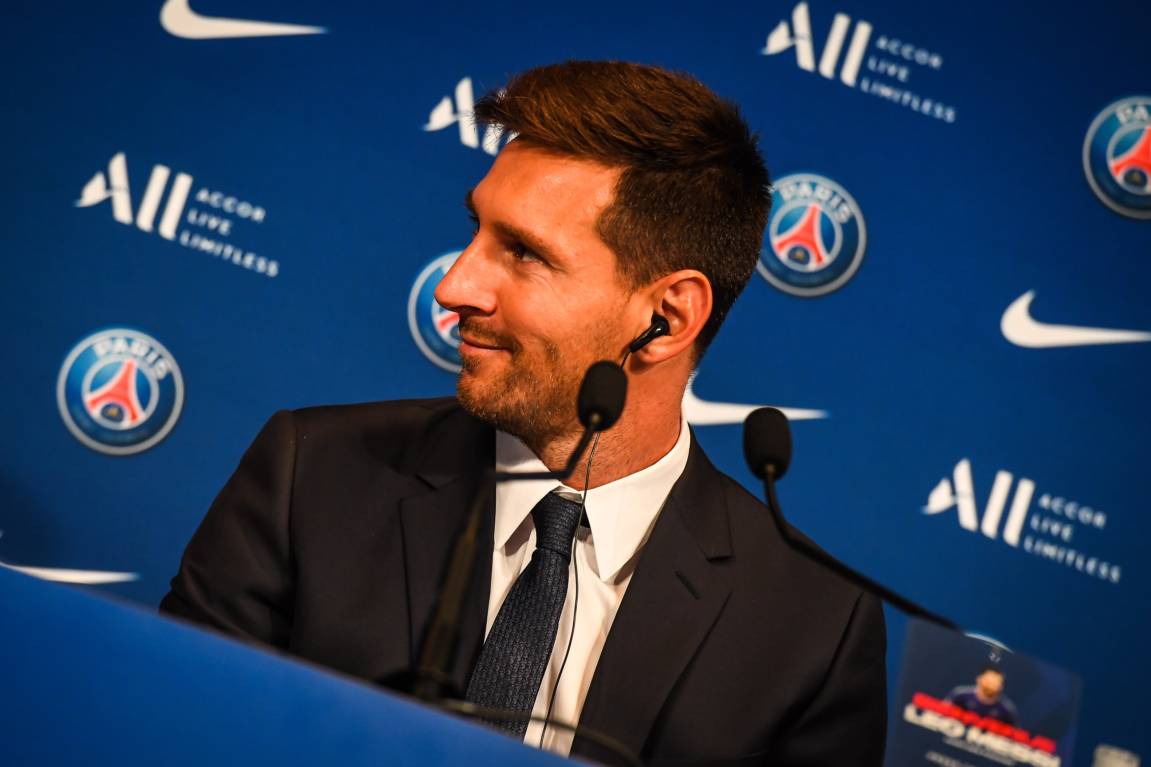 央视2022转播欧冠吗（新赛季欧冠版权花落腾讯，梅西+巴黎成为球迷关注焦点）