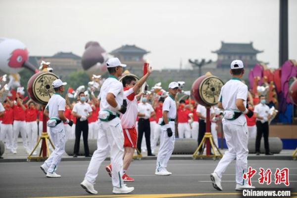 奥运火炬传递是全程跑吗（十四运会和残特奥会火炬传递“开跑”）