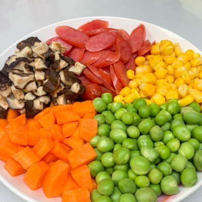 電飯鍋?zhàn)鲲?電飯鍋?zhàn)鲲埫缀退壤? inline=