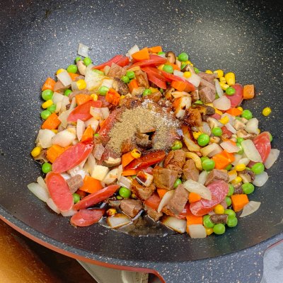 電飯鍋?zhàn)鲲?電飯鍋?zhàn)鲲埫缀退壤? inline=