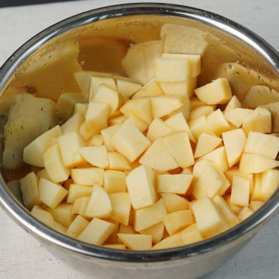 酥皮苹果派制作方法（教你在家做早餐酥皮苹果派）