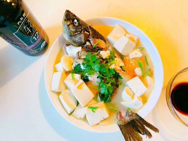 鯽魚湯怎么做好吃,鯽魚湯怎么做好吃又簡單