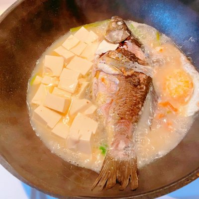 鯽魚湯怎么做好吃,鯽魚湯怎么做好吃又簡單