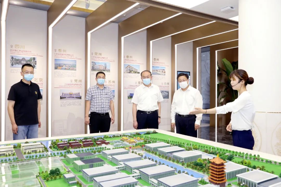 江苏省政府公布一批人事任免；黄钦、徐惠民获聘为江苏省政府参事；重磅！华润在苏州投资超500亿元｜苏商这一周