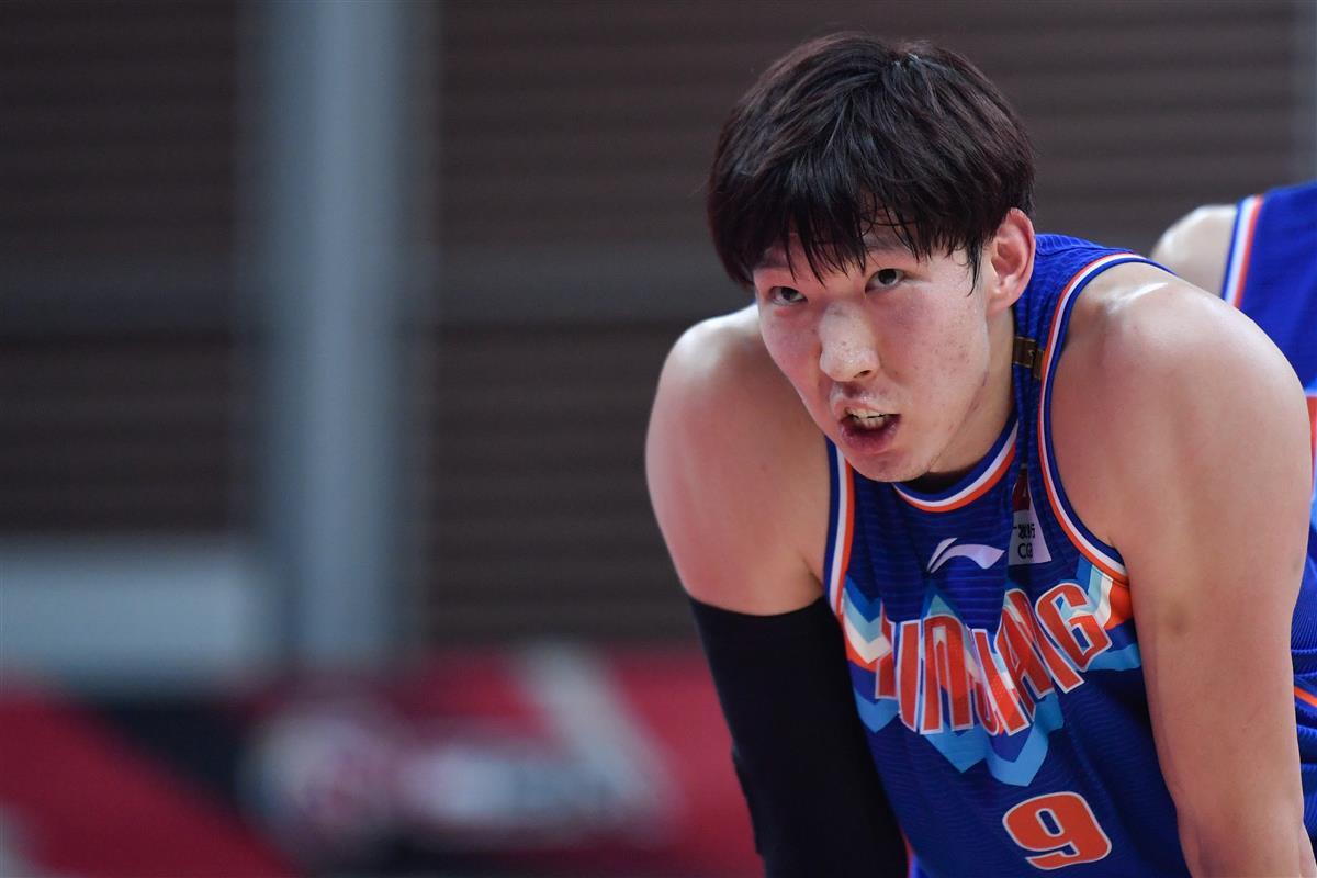 周琦退出本赛季联赛（周琦宣布退出CBA下赛季比赛，或将一年无球可打，多方利益受到伤害）