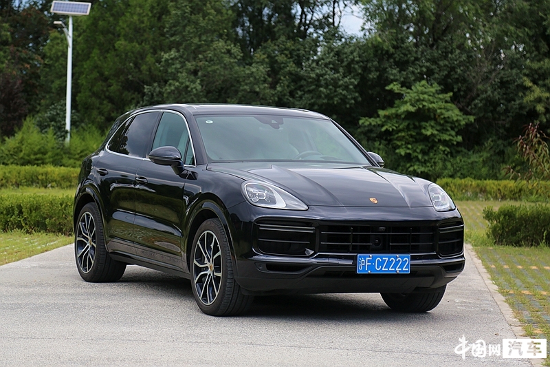 保时捷Cayenne Turbo为什么说是梦中情车（为什么保时捷是最佳购买选择）