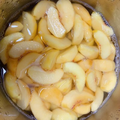 桃子罐头,桃子罐头家庭自制法怎么做