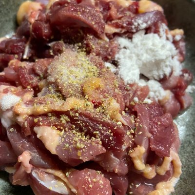 每次做这道子姜小炒鸭，隔壁小孩都会来敲门