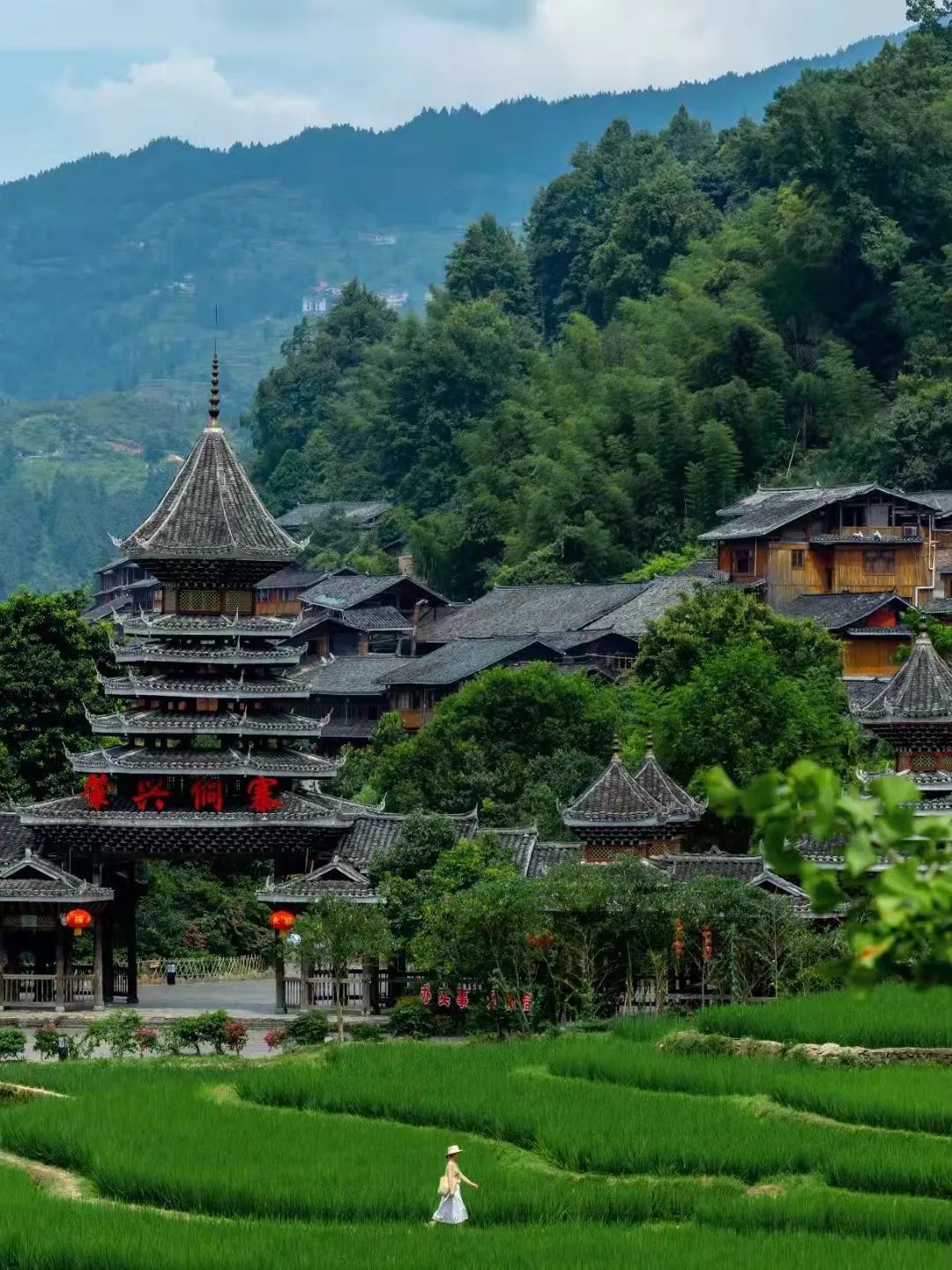 「每日一宿」又发现一处绝美秘境！这个藏在贵州大山侗寨里的小众民宿，引来无数网红争相打卡