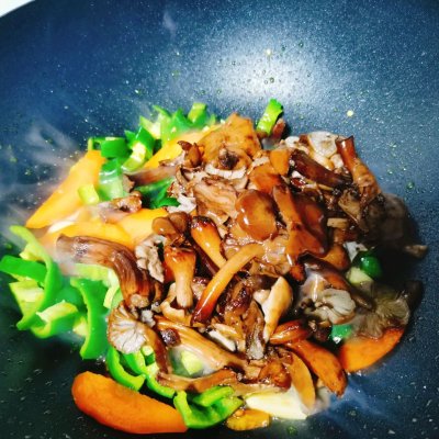 榛蘑怎么做好吃(鲜味无敌的炒榛蘑制作步骤)