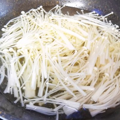 菠菜如何凉拌（新手轻松学会的凉拌菠菜做法分享）