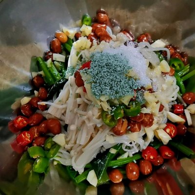 菠菜如何凉拌（新手轻松学会的凉拌菠菜做法分享）