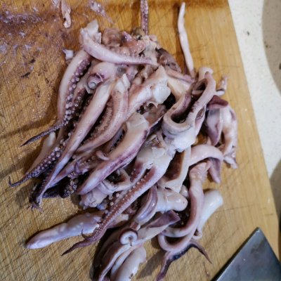 炒魷魚的做法,炒魷魚的做法視頻