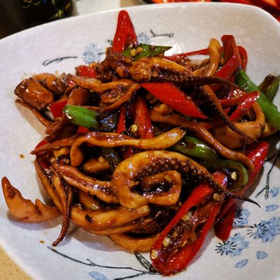 炒魷魚的做法,炒魷魚的做法視頻