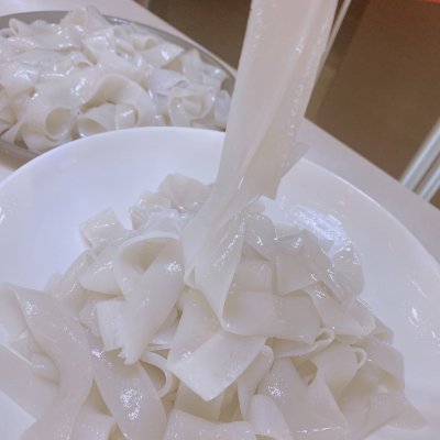 10分钟懒人必备菜,有了自制q弹河粉全搞定