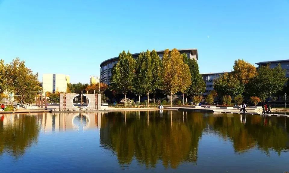 河南理工大学校园图片,河南理工大学校园招聘会