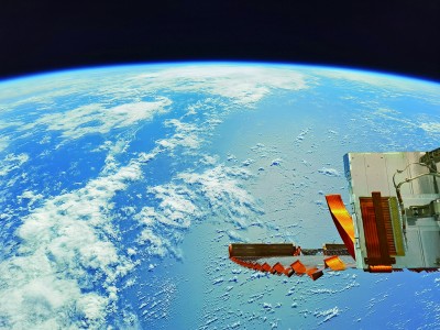 外太空摄影地球照片从太空拍地球的图片