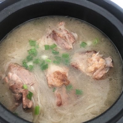 蘿卜燉排骨,蘿卜燉排骨的做法步驟