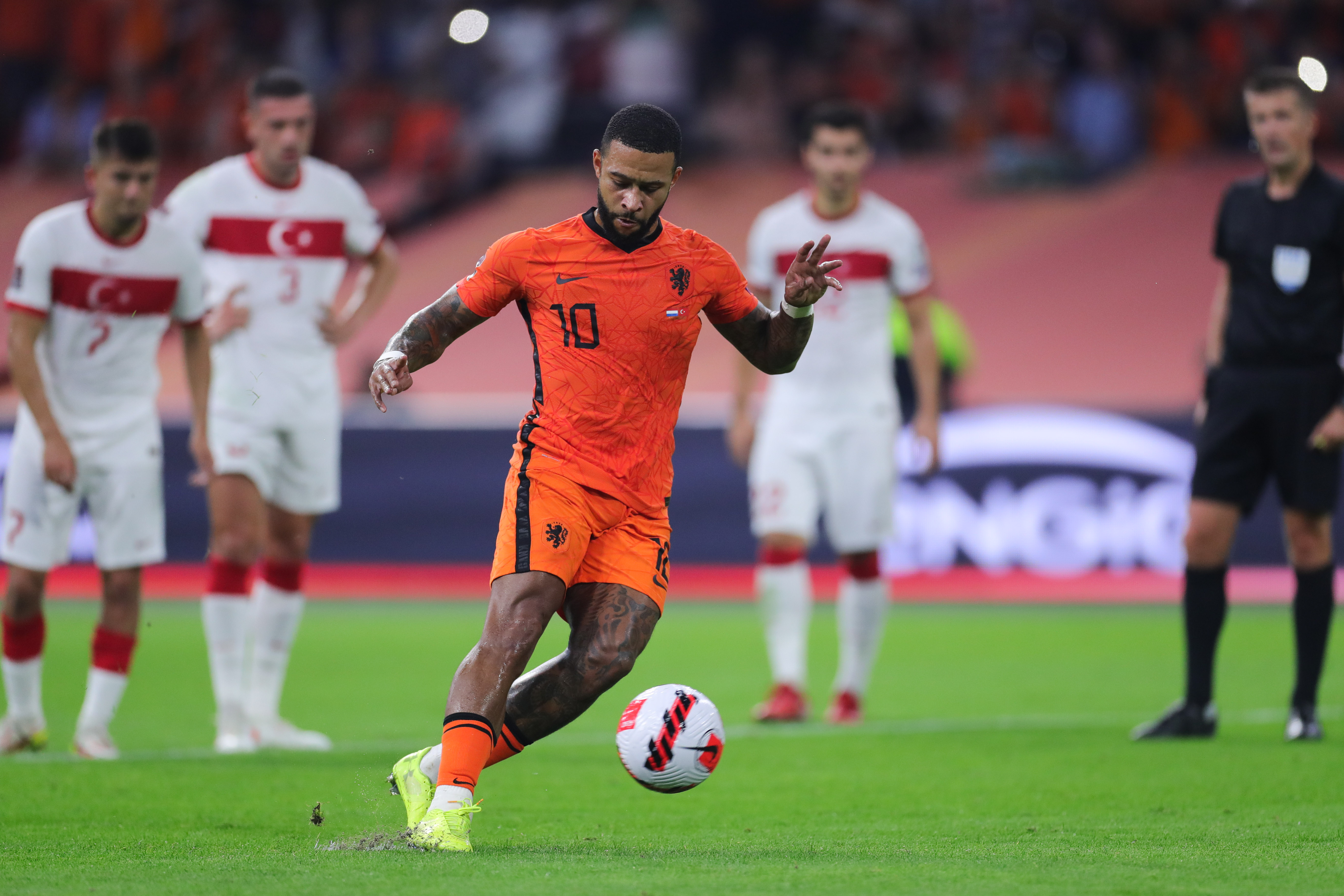 2021世界杯预选赛土耳其(足球——世界杯预选赛:荷兰胜土耳其)