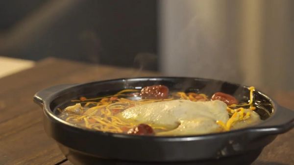 白鴿湯,白鴿湯放什么材料煲湯