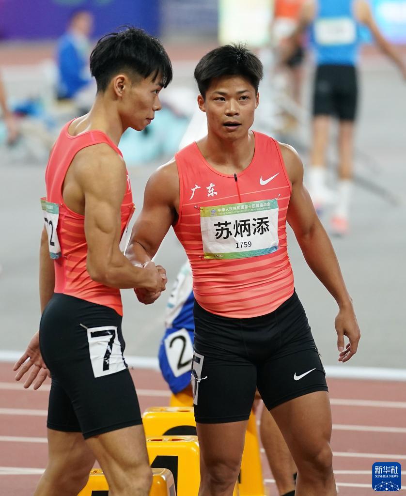 苏炳添夺得男子百米冠军