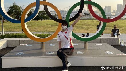 汤慕涵获全运会广东首枚游泳金牌