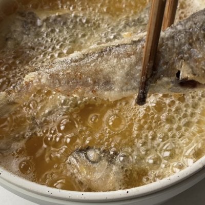 魚鍋餅子,魚鍋餅子的家常做法