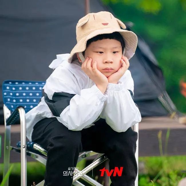 《机智医生生活》中的羽朱～童星金俊