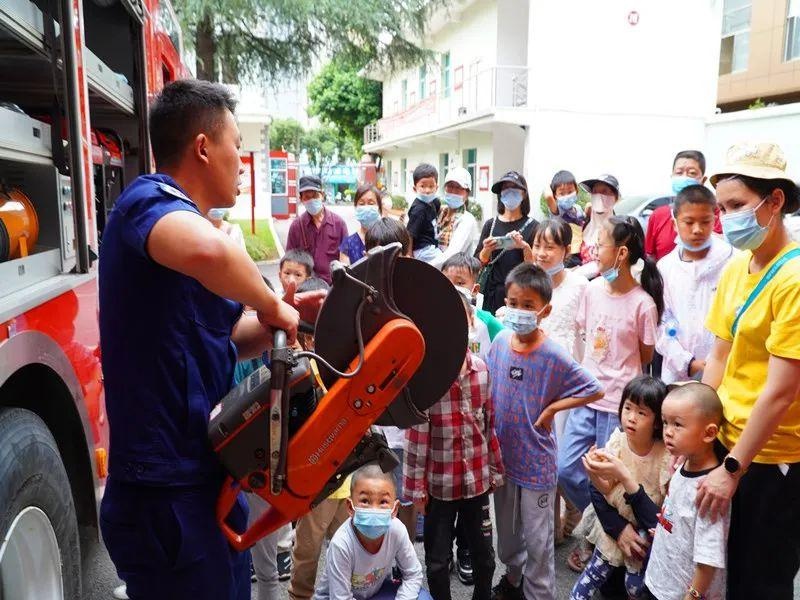 《“我是小小消防員”兒童消防繪畫作文大賽》精彩回顧