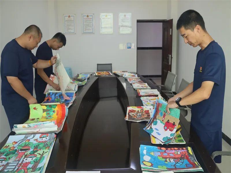《“我是小小消防員”兒童消防繪畫作文大賽》精彩回顧