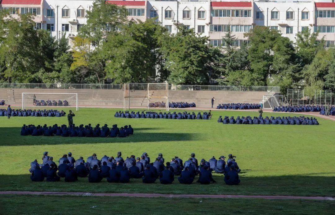 军训集锦｜巾帼不惧烈日，少年笑对骄阳