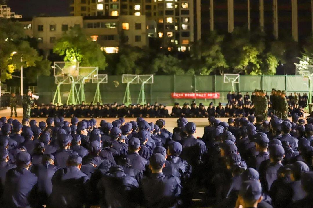 军训集锦｜巾帼不惧烈日，少年笑对骄阳